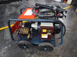 دستگاه‌های فشار آب (واتر جت)