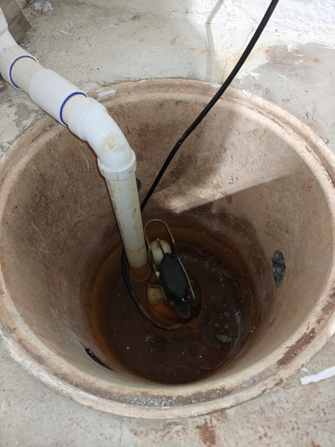 مقدمه و اهمیت تخلیه چاه و لوله بازکنی