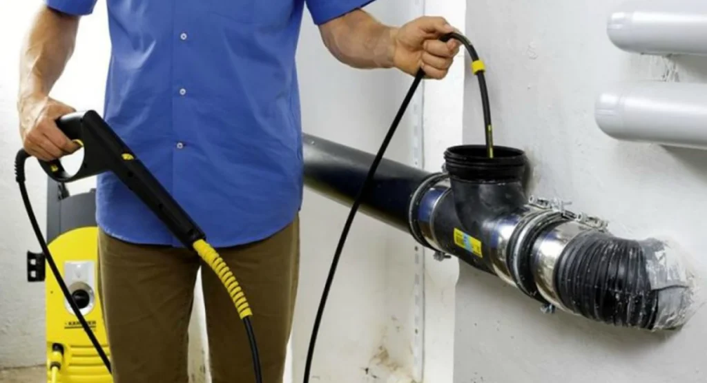 آموزش و آگاهی رسانی به مشتریان در خصوص نگهداری و پیشگیری از خرابی لوله‌ها