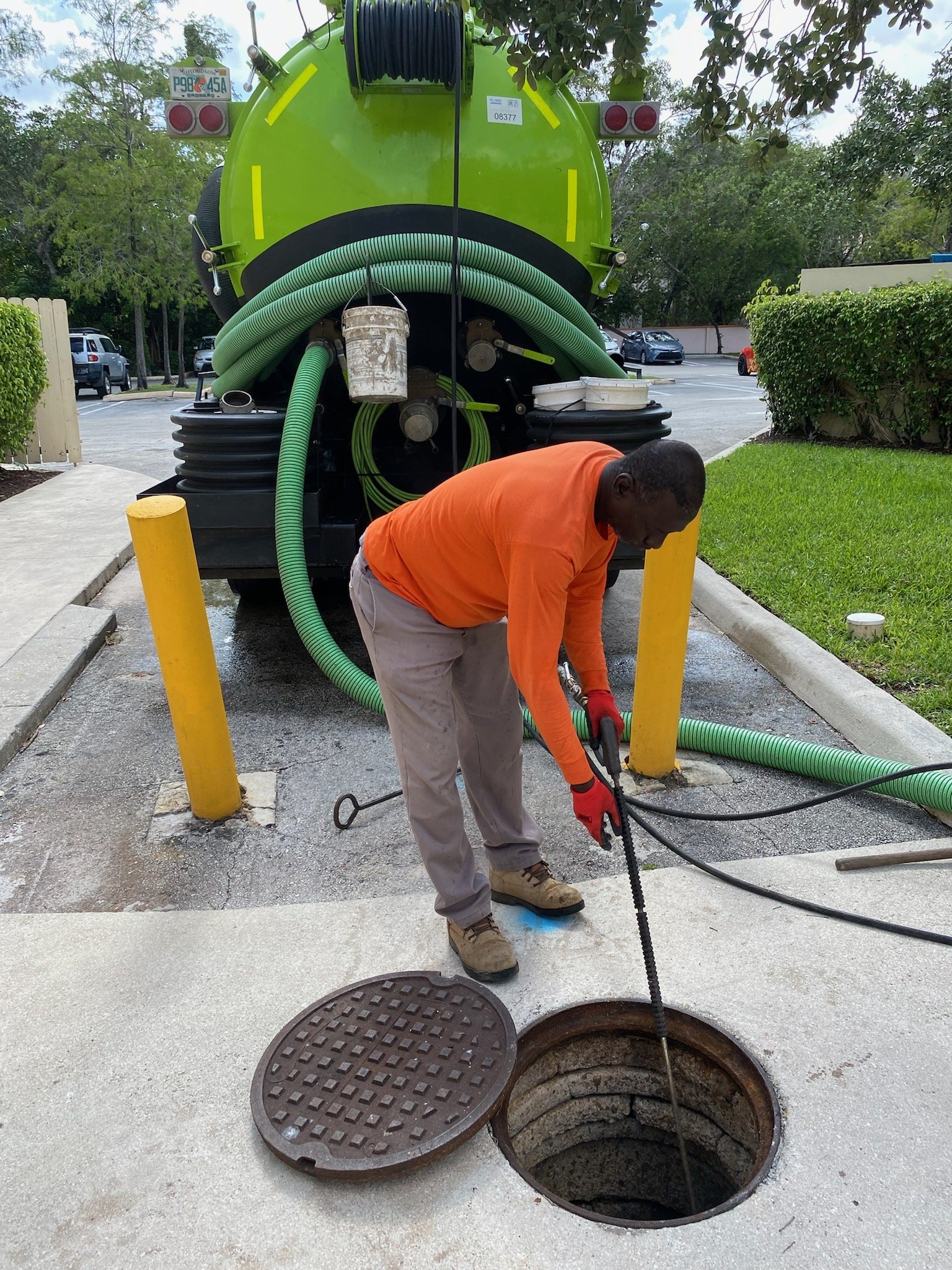 نقش شهرداری‌ها در نظارت بر تخلیه اصولی چاه‌های فاضلاب