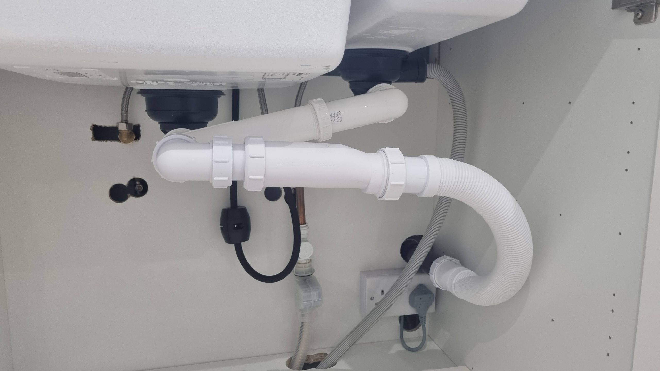 بهترین شرکت‌های لوله بازکنی در پیشوا کدام‌اند؟ بررسی و مقایسه 1404